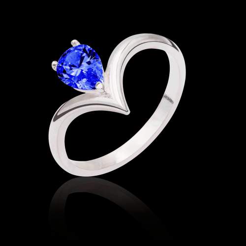 Bague solitaire saphir bleu or blanc Flavie